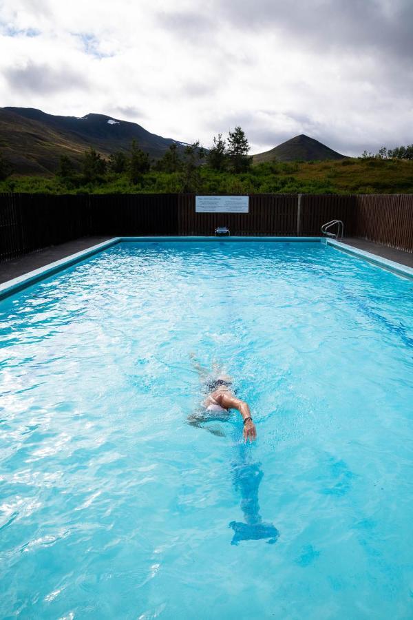 Soti Lodge Fljot Bagian luar foto